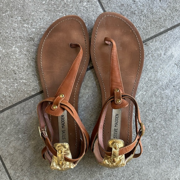 Steve Madden Strappy Leather Grecian Sandals with Gold Heel Cups, Size 9.5 - Picture 1 of 10